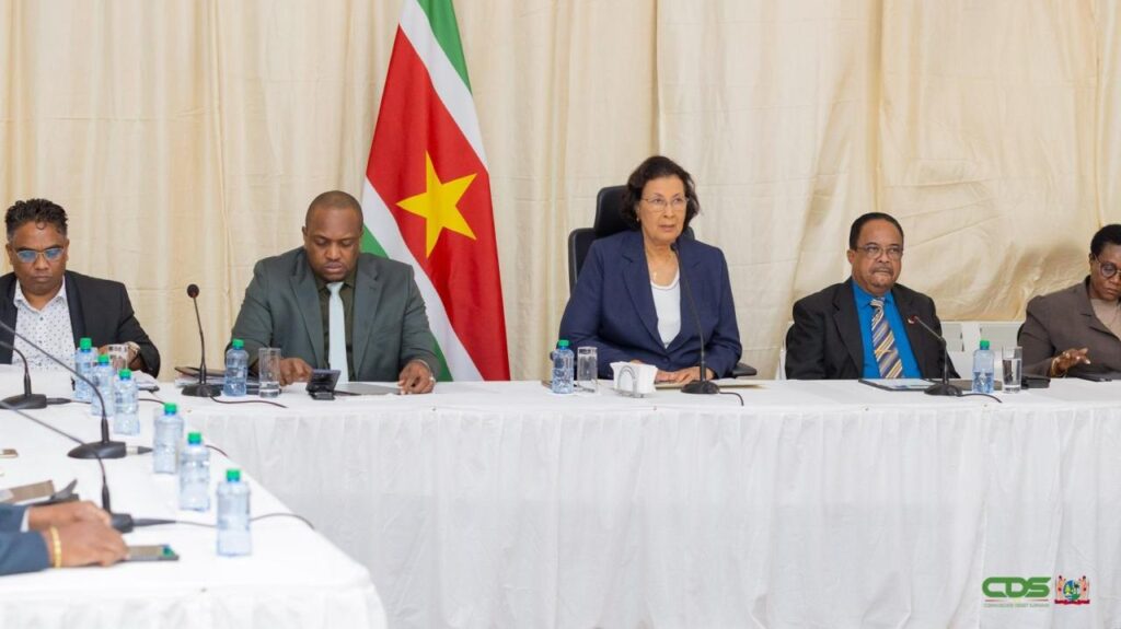 Volgens President Simons zal de prijscontrole in winkels binnenkort optimaal geschieden