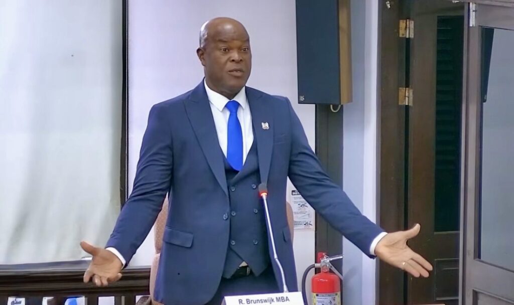 Brunswijk hekelt dat Juspol-minister de schuld krijgt