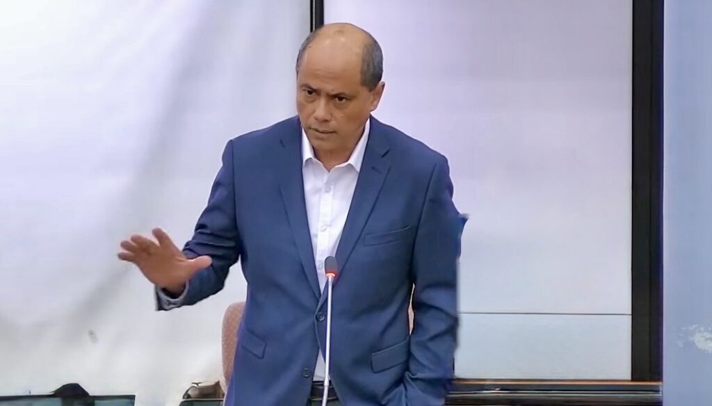 Pawiroredjo: “Alles verdwijnt, alleen korpschef en minister moeten nog meegenomen worden”