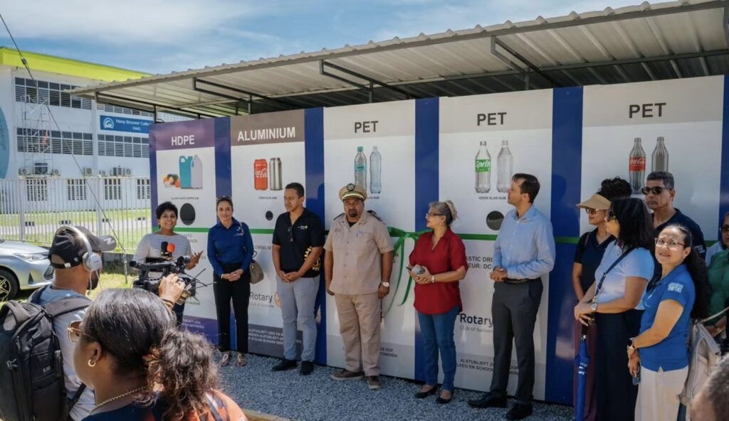 Eerste inzamelcentrum voor plastic- en aluminiumafval in gebruik genomen bij IMEAO 1